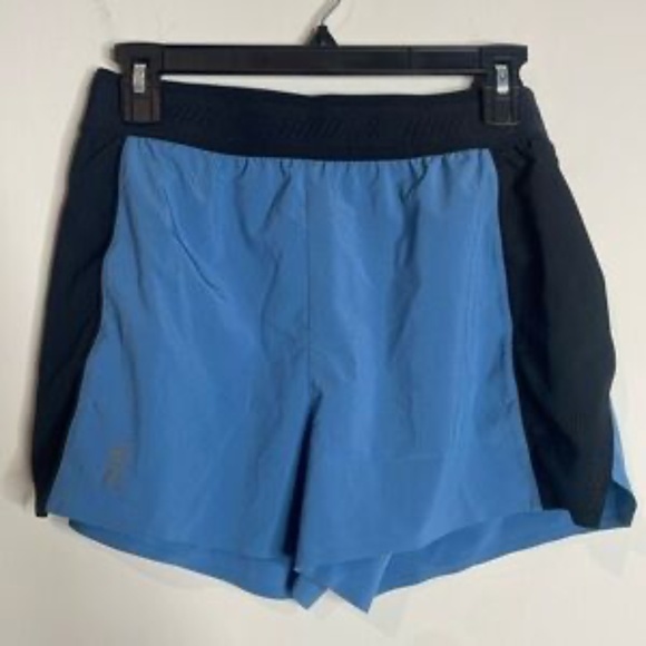 On Running | Women’s Blue & Black Athletic Shorts Size Small - Picture 1 of 1